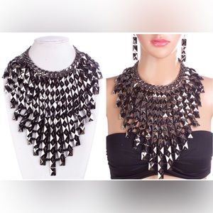 Gun Metal necklace set!!